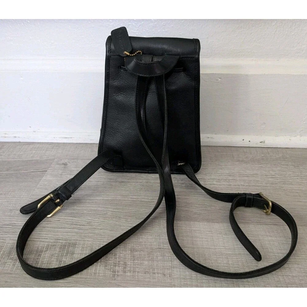 Vintage Coach Legacy Backpack 9960 Black Leather Adjustable Straps Charm READ
